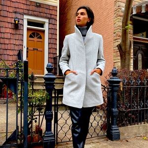 ARITZIA COCOON COAT MINT CONDITION